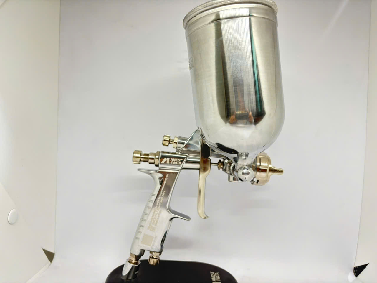 Súng phun sơn Anest Iwata WIDER2-20R2G